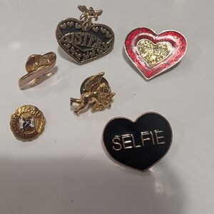 Women’s Heart Brooch Pin Set - Black, Red, Gold